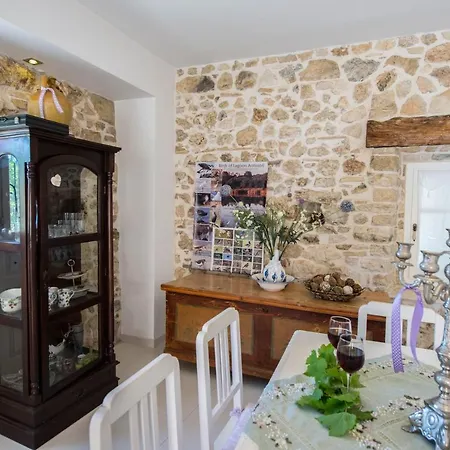 Siorra By Posarellivillas Peritheia