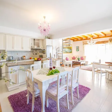 Villa Siorra By Posarellivillas Peritheia
