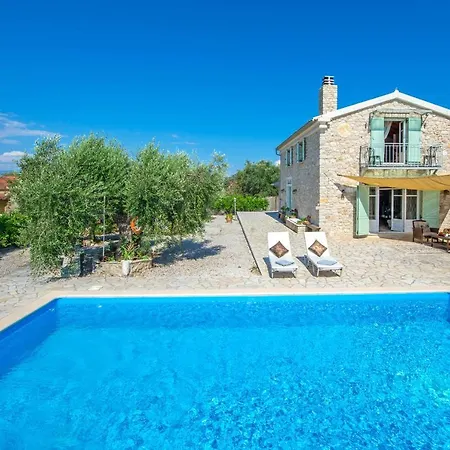 Siorra By Posarellivillas Peritheia