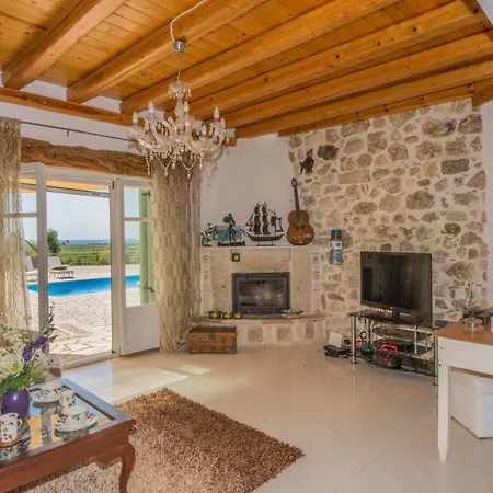 Villa Siorra By Posarellivillas *