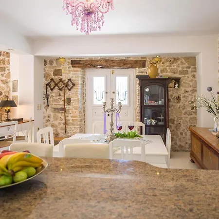 Villa Siorra By Posarellivillas Peritheia
